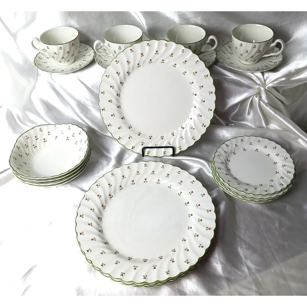 LAURA ASHLEY THISTLE MADE IN ENGLAND DINNER SET FOR 4
